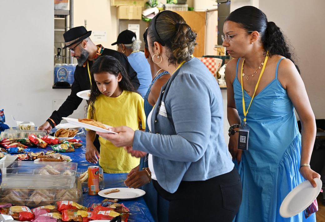 D’Key Civic team supporting families at the refreshments table